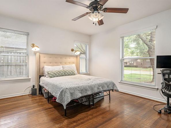11636  Lochwood Boulevard , Dallas Texas 75218