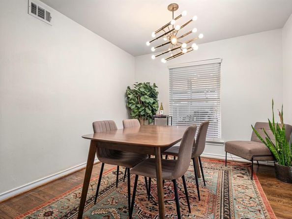 11636  Lochwood Boulevard , Dallas Texas 75218