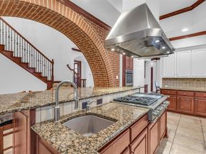 10910  Nevis Lane , Dallas Texas 75218