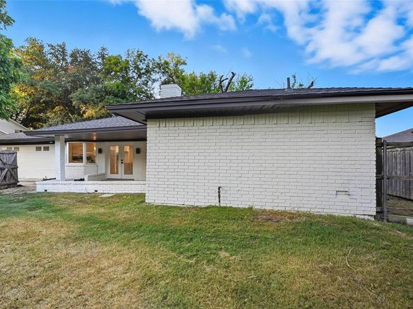 2368  Claridge Circle , Plano Texas 75075