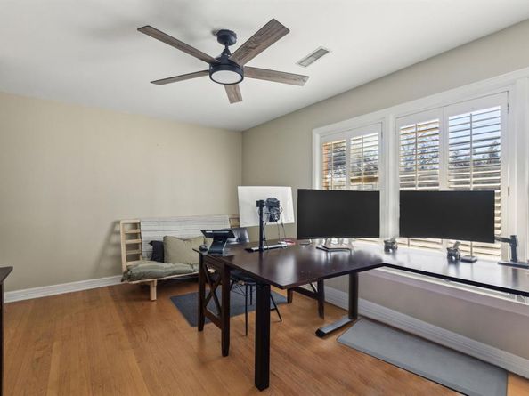 504  Monssen Drive , Dallas Texas 75224