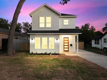 1410  Adelaide Drive 
