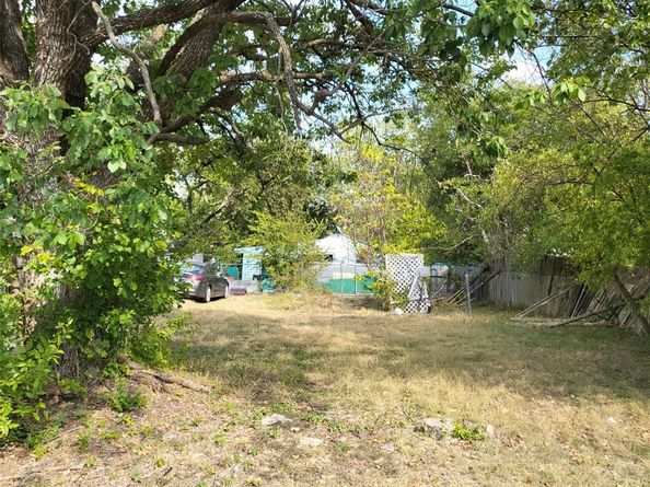 3637  Saint Louis Avenue , Fort Worth Texas 76110