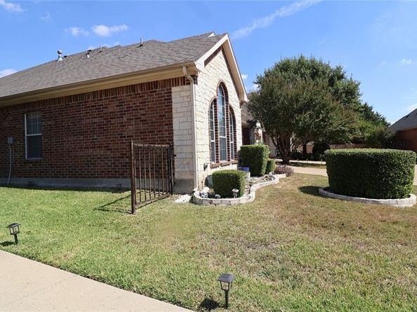 1822  Masters Drive , DeSoto Texas 75115