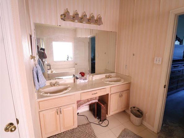 1822  Masters Drive , DeSoto Texas 75115