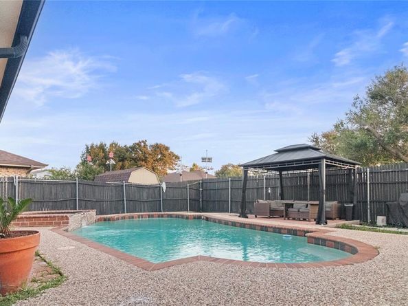 2620  Carmel Drive , Carrollton Texas 75006