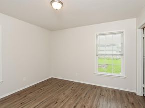 1823  Houghton Road , Dallas Texas 75217