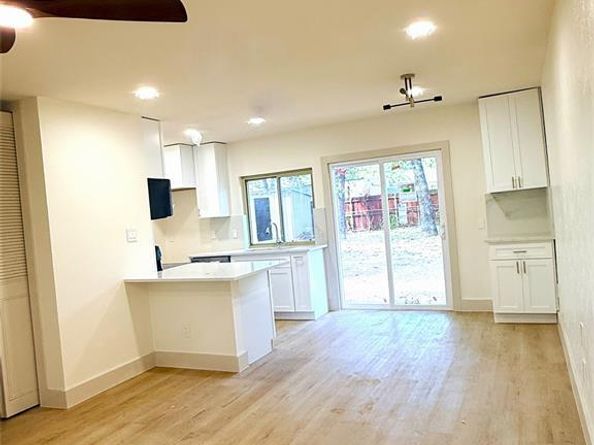 12609  Meadowcrest Lane , Balch Springs Texas 75180