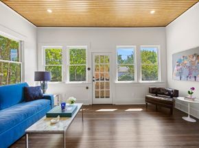 732  Haines Avenue , Dallas Texas 75208