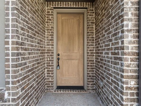 1625  Dewberry Lane , Garland Texas 75042