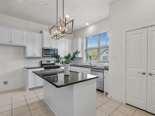 1625  Dewberry Lane , Garland Texas 75042