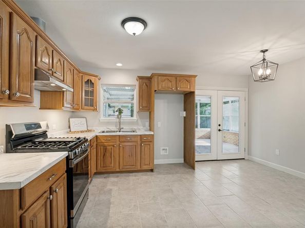 110 W Marguerita Drive , Garland Texas 75040