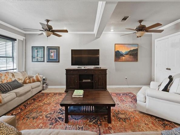 3520  South Drive , Fort Worth Texas 76109
