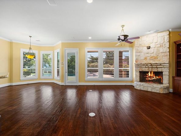 804  White Buffalo Lane , Heath Texas 75032