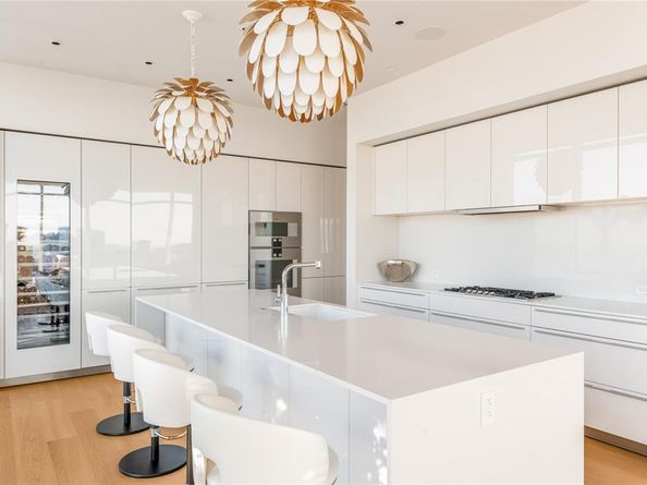 1747  Leonard Street  2301, Dallas Texas 75201
