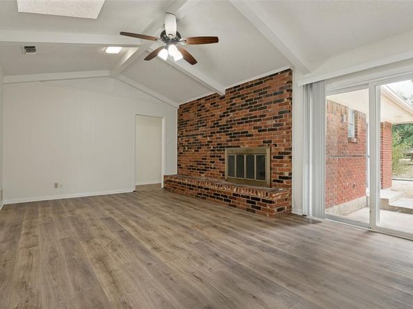 1713  Briardale Court , Arlington Texas 76013