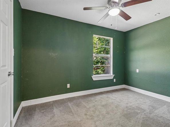 1963  Columbus Avenue , Fort Worth Texas 76164