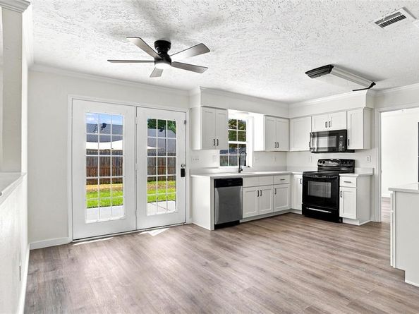 4138  Scotland Drive , Grand Prairie Texas 75052
