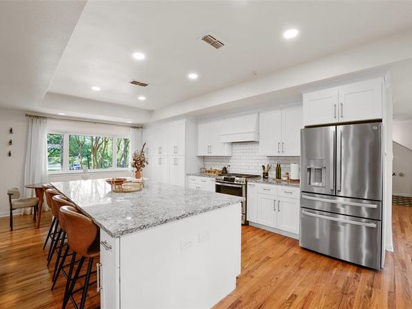 1417  Sylvan Drive , Arlington Texas 76012