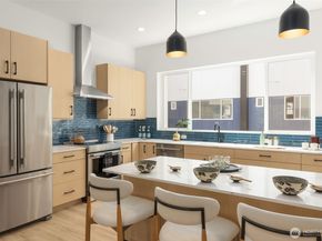 16015 SE 31st Lane, Bellevue WA 98008