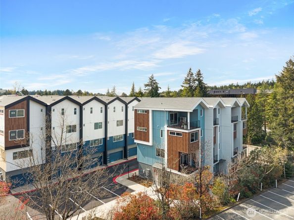 16015 SE 31st Lane, Bellevue WA 98008