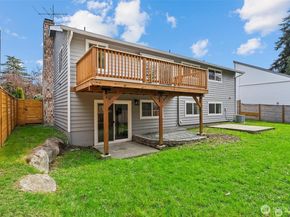 7407 25th Avenue NE, Seattle WA 98115