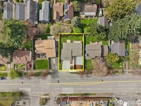 7407 25th Avenue NE, Seattle WA 98115