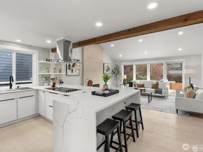 7407 25th Avenue NE, Seattle WA 98115