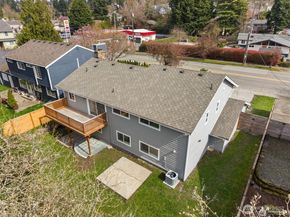 7407 25th Avenue NE, Seattle WA 98115