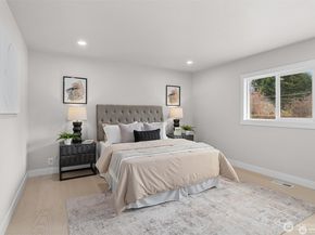 7407 25th Avenue NE, Seattle WA 98115