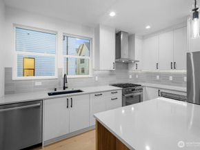 687 NW Locust ST (Homesite #13), Issaquah WA 98027