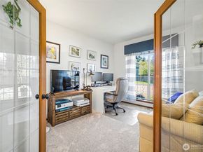 24216 129th Avenue SE, Kent WA 98030