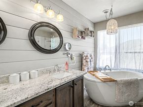 24216 129th Avenue SE, Kent WA 98030