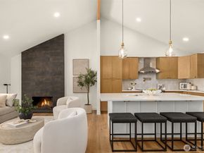 8820 194th Street SW, Edmonds WA 98026