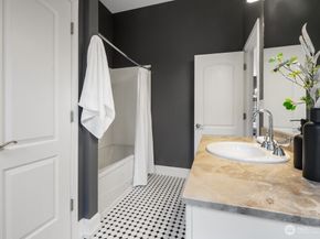 17247 SE 54th Place, Bellevue WA 98006