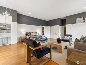 17247 SE 54th Place, Bellevue WA 98006
