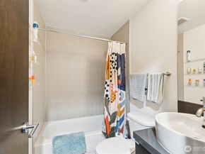 3648 36th Avenue S B, Seattle WA 98144