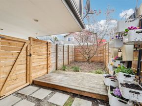 3648 36th Avenue S B, Seattle WA 98144
