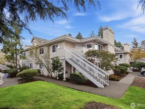 9210 Market Place D201, Lake Stevens WA 98258