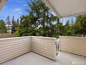 9210 Market Place D201, Lake Stevens WA 98258