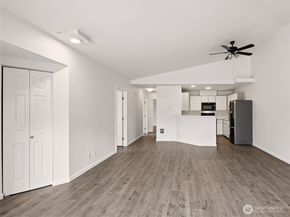 9210 Market Place D201, Lake Stevens WA 98258