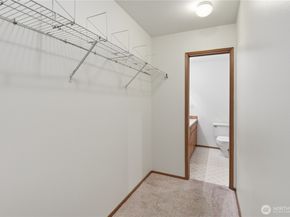 4811 Phinney Avenue N 101, Seattle WA 98103
