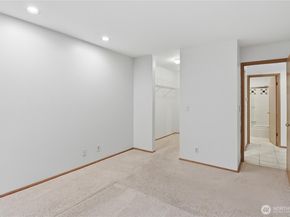 4811 Phinney Avenue N 101, Seattle WA 98103