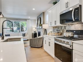 19231 Meridian Drive SE CW 13, Bothell WA 98012