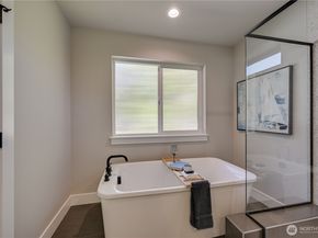 19231 Meridian Drive SE CW 13, Bothell WA 98012