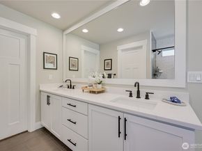 19231 Meridian Drive SE CW 13, Bothell WA 98012