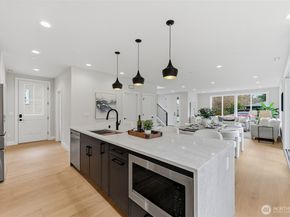 529 SE Bush Street A, Issaquah WA 98027
