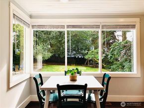 172 Grow Avenue NW, Bainbridge Island WA 98110