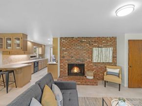 19201 51st Avenue NE, Lake Forest Park WA 98155