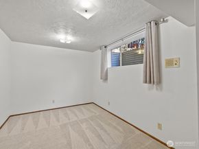 19201 51st Avenue NE, Lake Forest Park WA 98155